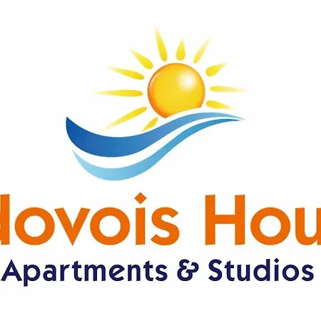 Lidovois House *